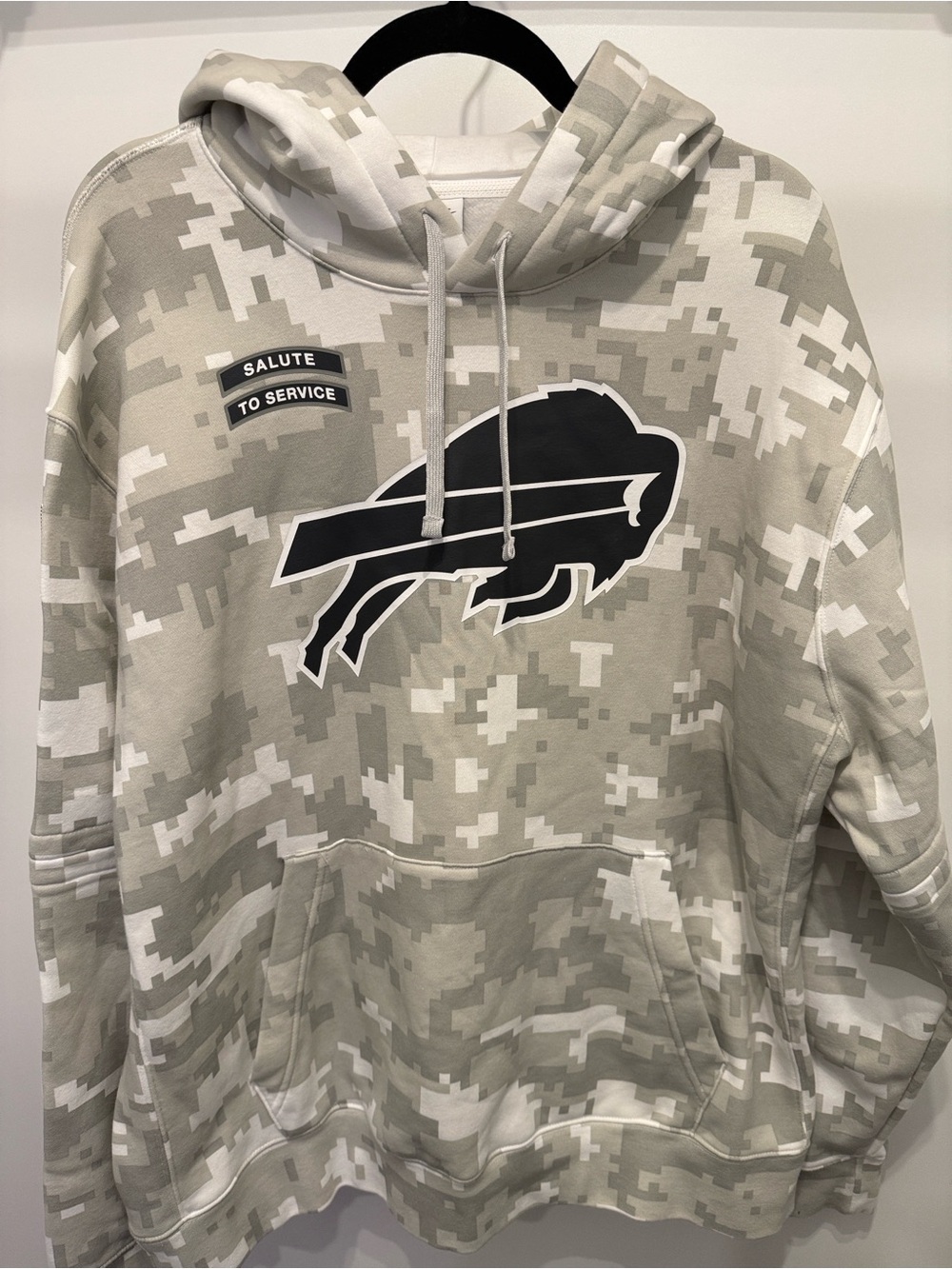 Nike Buffalo Bills Camo Salute to Service  Pullover Hoodie - White & Gray